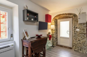 La Casina nel borgo Carrara